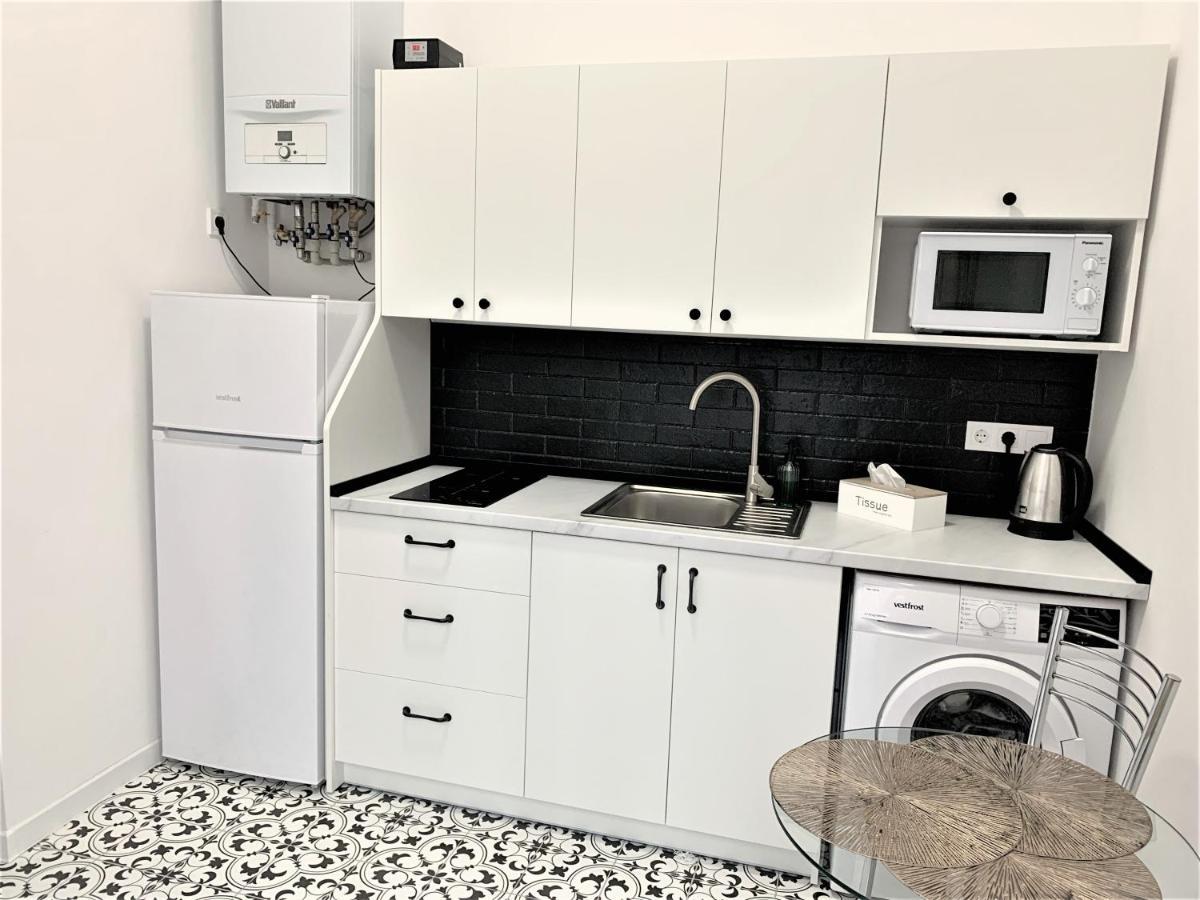 Glorious Apartment Near The Old City Leópolis Exterior foto