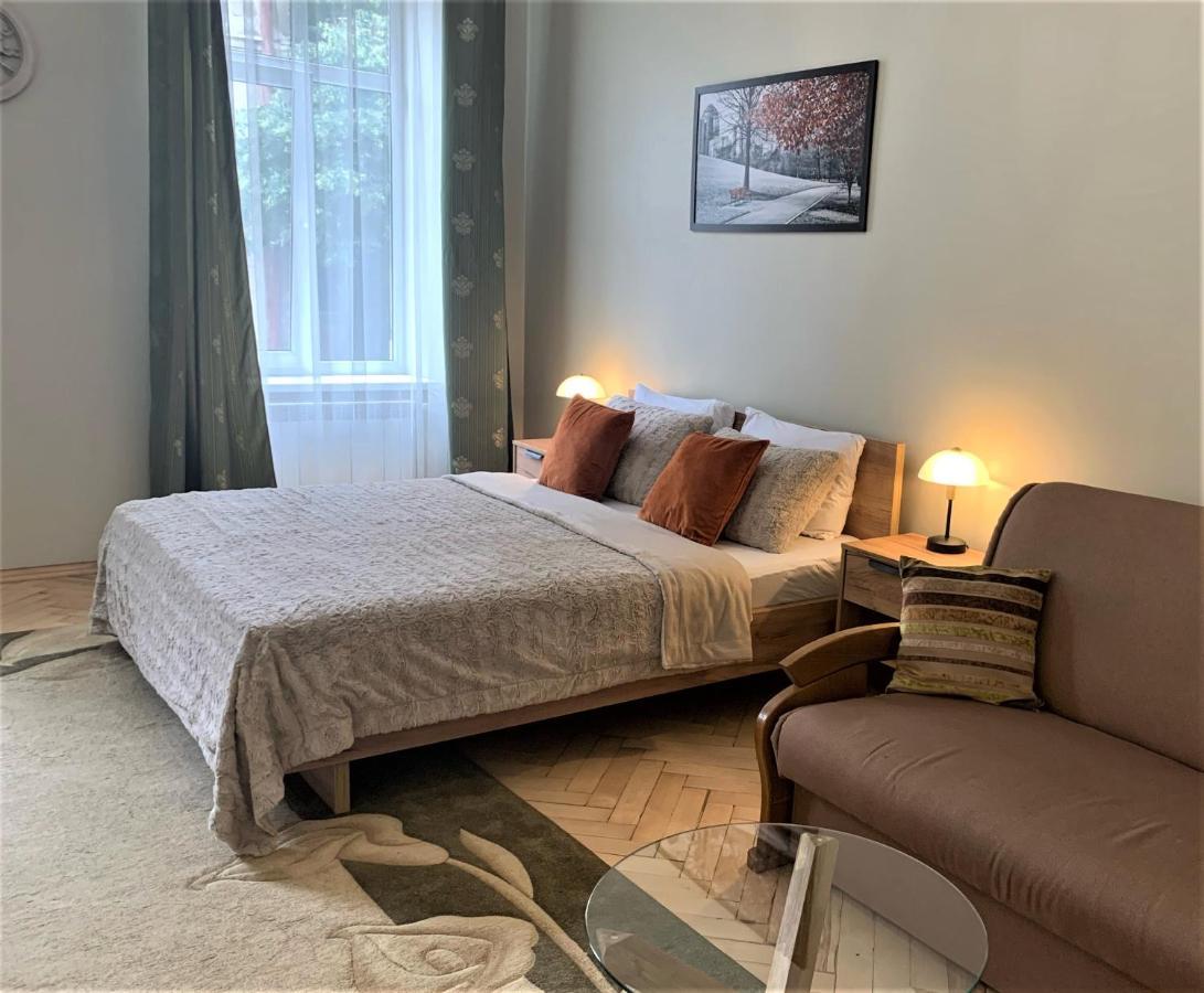 Glorious Apartment Near The Old City Leópolis Exterior foto